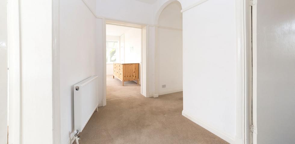 			2 Bedroom, 1 bath, 1 reception Flat			 Fortune Green Road, West Hampstead